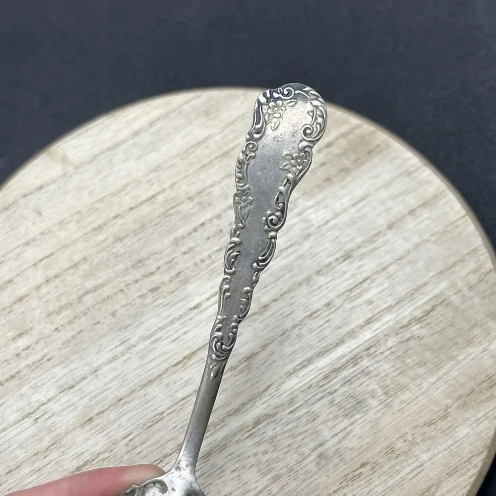 VTG Atq Wm Rogers & Son AA Silver Plate 5.5